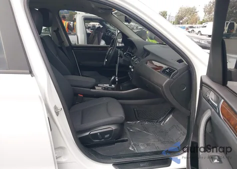 2017 BMW X3 xDrive28I z USA, uszkodzony, nr VIN 5UXWX9C39H0W76943